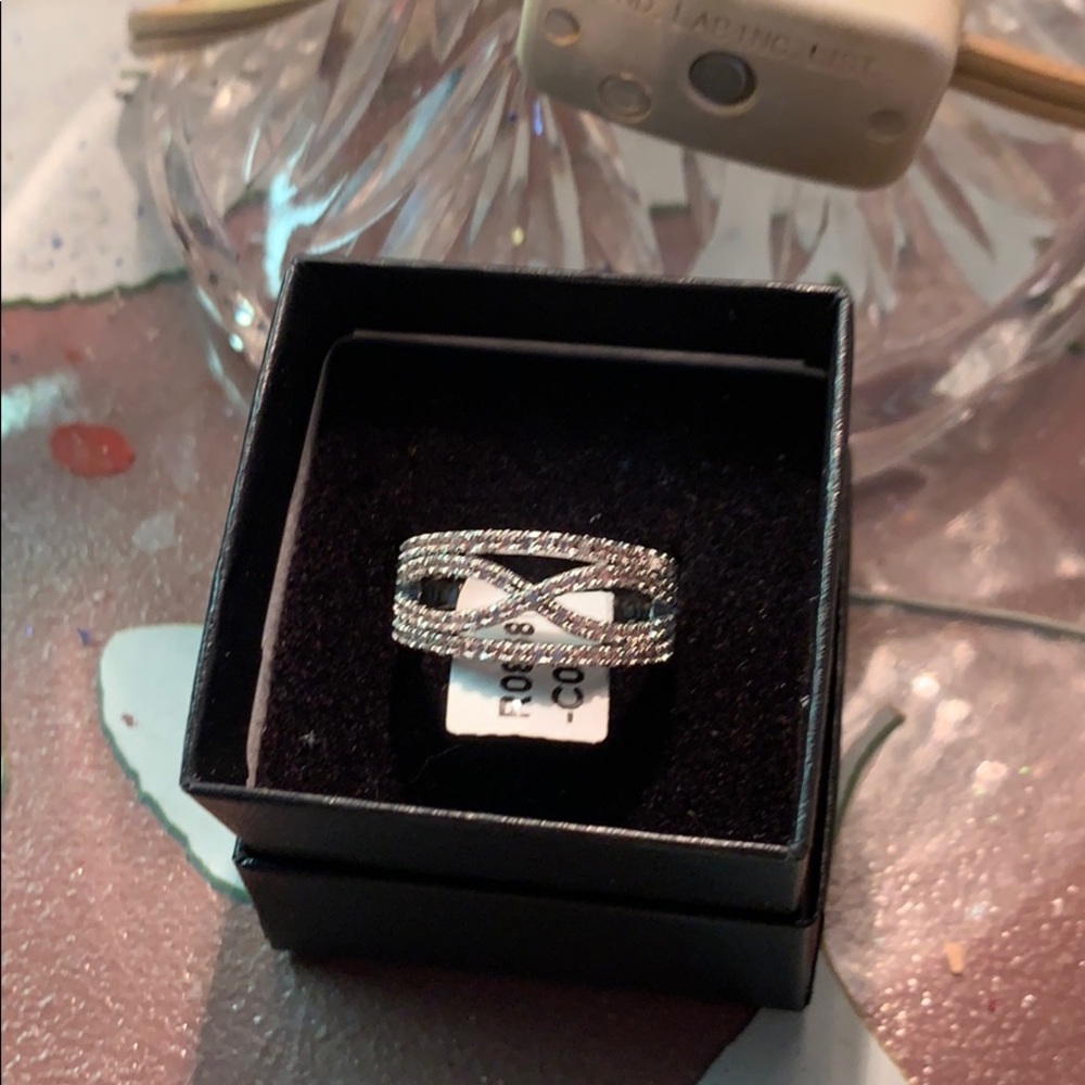 Diamond band set in white gold size 7
